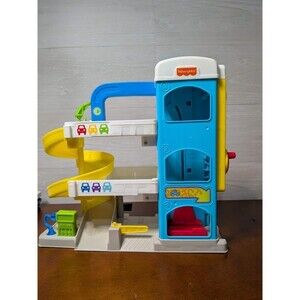 Fisher Price Little People Helpful Neighbor's Garage Playset Ramp Lift Bell EUC